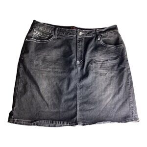 Kiss Therapy Womens Black Denim Skirt Sz 20 5 Pocket Design Rivet Detail‎ Button